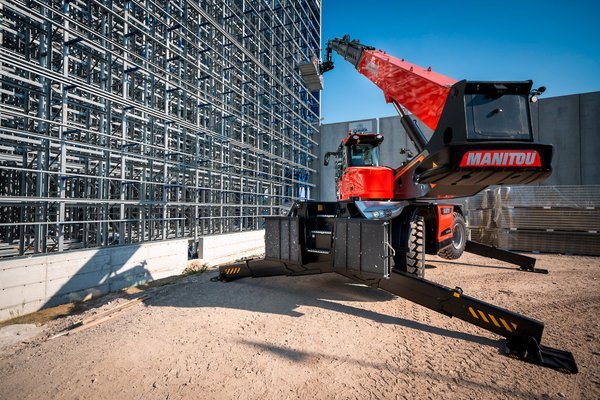 Chariot télescopique rotatif Manitou MRT4080
