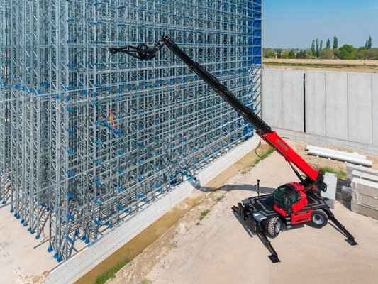 Chariot télescopique rotatif Manitou MRT4080