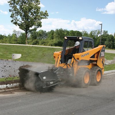 Chargeuse compacte sur pneus Mustang SL2056