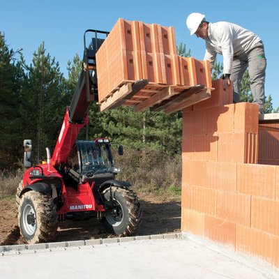Chariot télescopique Manitou MT835 EASY