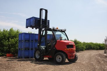 Chariot élévateur tout terrain Manitou MC18-4 S5 - 9