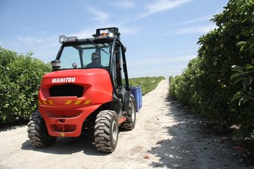 Chariot élévateur tout terrain Manitou MC18-4 S5 - 8