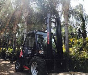 Chariot élévateur tout terrain Manitou MC18-4 S5 - 12