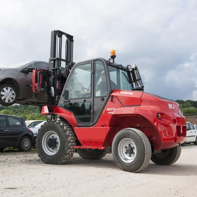 Chariot élévateur tout terrain Manitou M30-2
