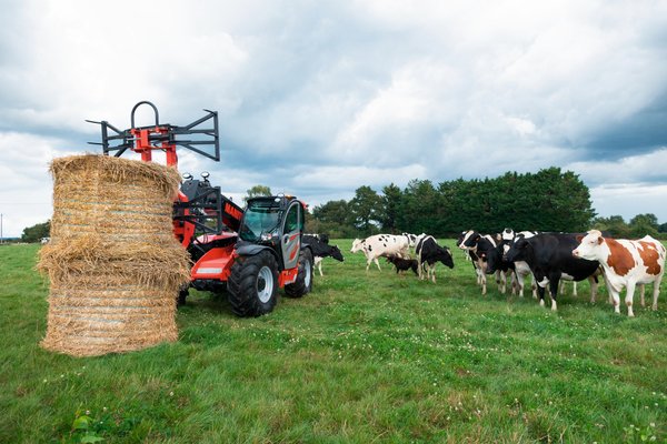 Chariot télescopique agricole Manitou MLT742-140V+ ST5