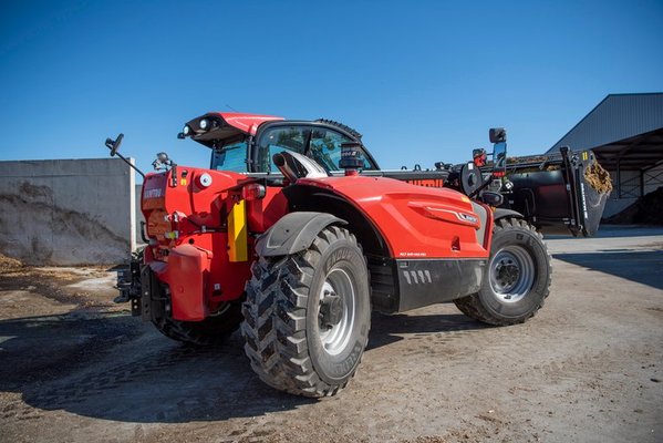 Chariot télescopique agricole Manitou MLT841-145 PS+