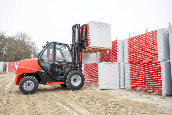 Chariot élévateur tout terrain Manitou MC25-4 S5