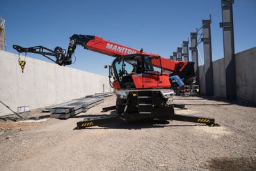 Chariot télescopique rotatif Manitou MRT2260e - 16