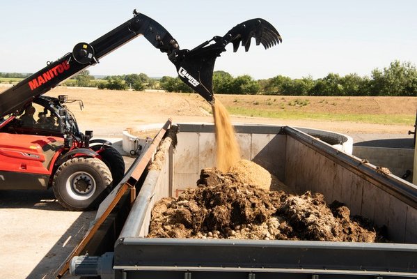 Chariot télescopique agricole Manitou MLT850-145 V+