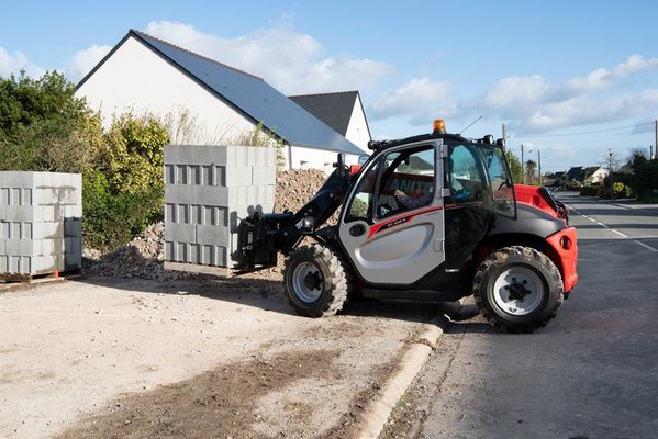 Chariot télescopique Manitou MT420H