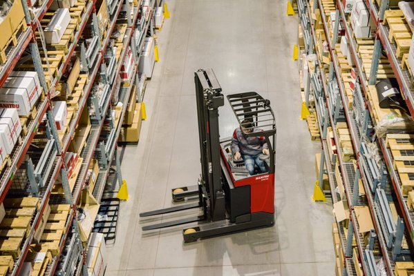 Chariot à mât rétractable Manitou ER16
