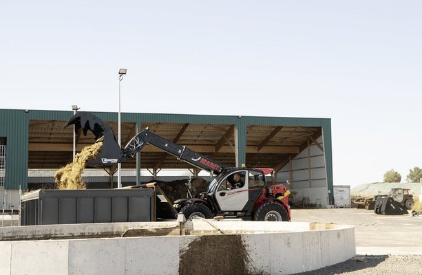 Chariot télescopique agricole Manitou MLT850-145 V+