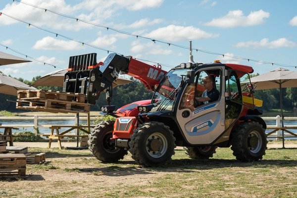 Chariot télescopique Manitou MT625 e