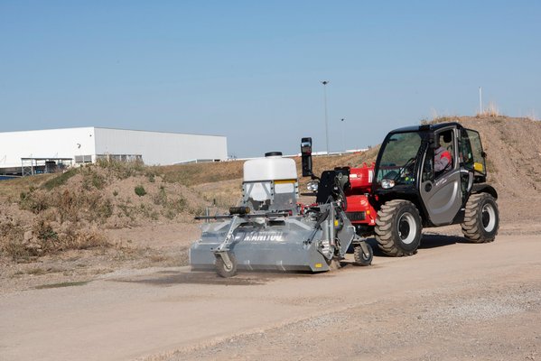 Balayeuse Manitou SCC2600 HWA+