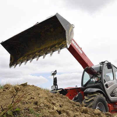 Godet construction Manitou CBC1500L-2500