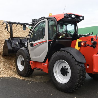 Chariot télescopique agricole Manitou MLT635-140V+