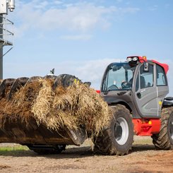 Chariot télescopique agricole Manitou MLT960 - 6