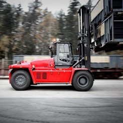 Chariot élévateur diesel Kalmar DCG330LB - 4