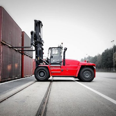 Chariot élévateur diesel Kalmar DCG330LB