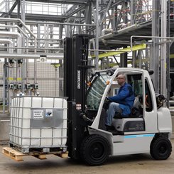 Chariot élévateur gaz UniCarriers DX32G - 3