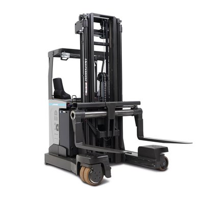 Chariot à mât rétractable UniCarriers UFW250