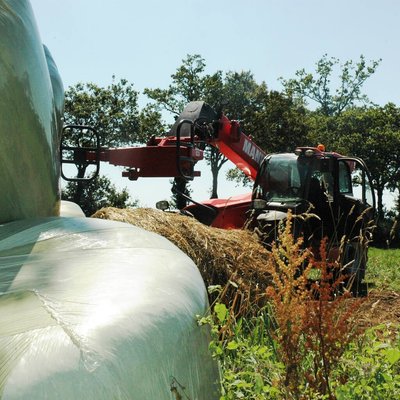 Pince à balle enrubannée Manitou PBE