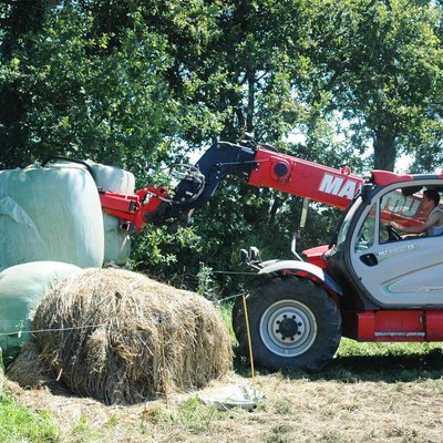 Pince à balle enrubannée Manitou PBE