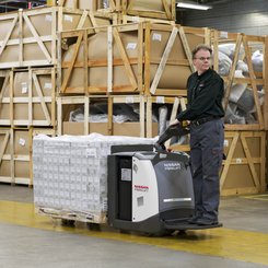 Transpalette électrique UniCarriers PLP200 - 2