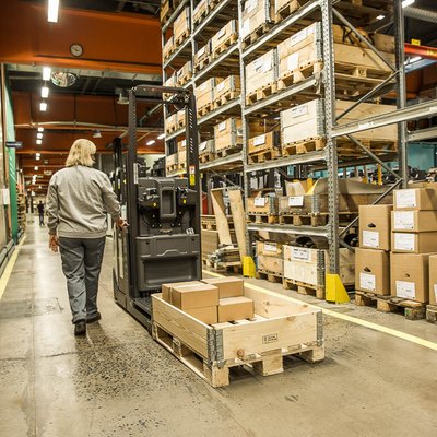 Préparateur de commandes UniCarriers EPL100
